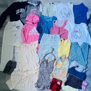 Huge Women's clothes bundle brand names size S/M
